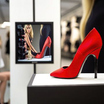 Roter Stiletto von Frank Heinz