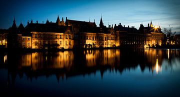 The Hague at night by Ineke Huizing