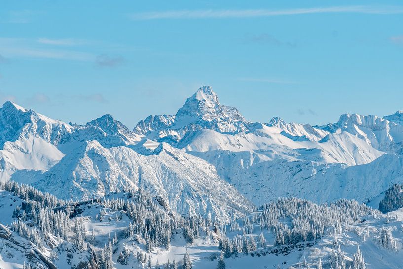 Allgäu High Alps in winter with Hochvogel by Leo Schindzielorz