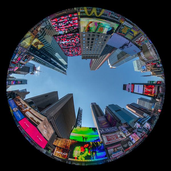 Rundes Fisheye des Times Square in New York von Herman van Heuvelen