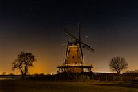 Bloedmaan tijdens een winternacht