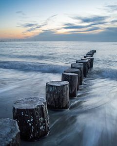 Zonsondergang aan zee van Bram Veerman