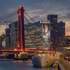 Willemsbrug Skyline Rotterdam van Klaas Doting