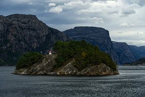 Felseninsel am Lysefjord von Anja B. Schäfer