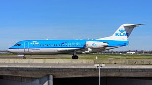 Rollende KLM Cityhopper Fokker 70.