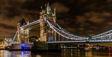 Tower Bridge London by Henk Smit