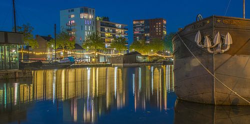 Havenbeeld Piushaven zomeravond 