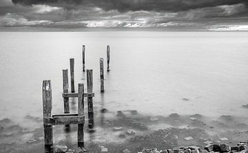 Pole im Wattenmeer. von Jan Linskens