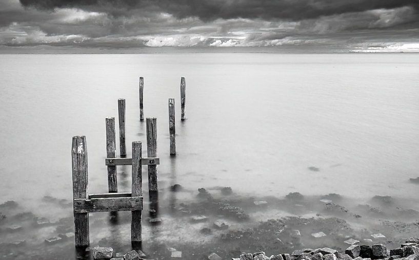 Pole im Wattenmeer. von Jan Linskens