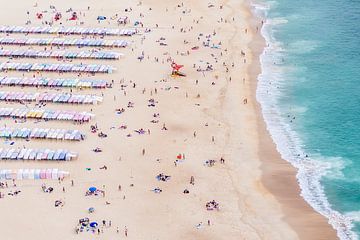 Strand van Nazaré van Elvin Boer
