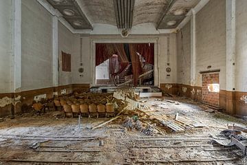 Lost Place - verlassene Theater von Gentleman of Decay