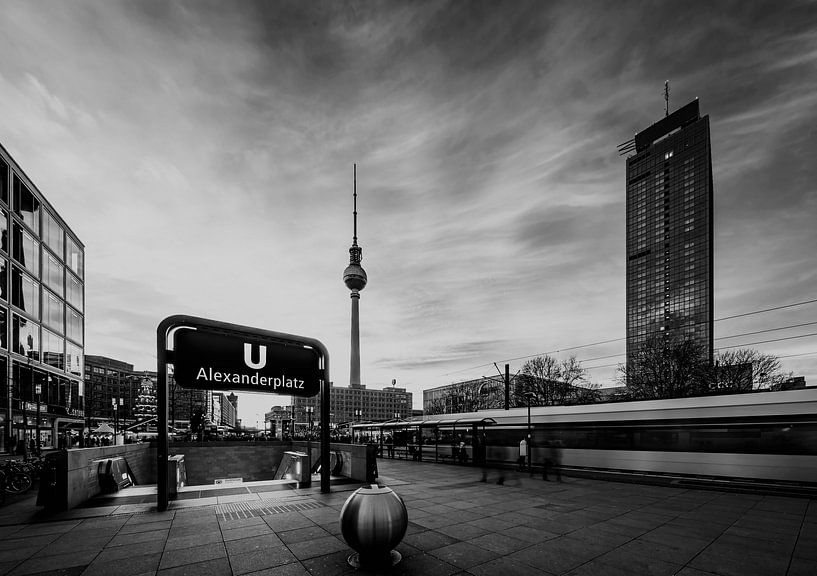Berlin Alexanderplatz by Frank Herrmann
