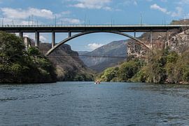 Parque National Cañón del Sumidero by Paul Tolen