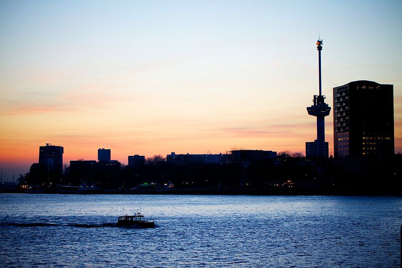 Die Maas bei Sonnenuntergang von Pieter Wolthoorn