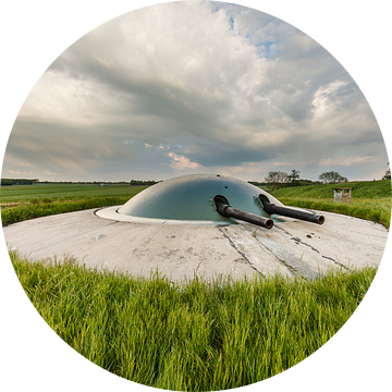 Stelling van Amsterdam, Fort bij Spijkerboormet dreigende onweerslucht, geschutskoepel, Noord Hollan