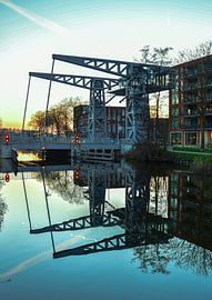 Brug Den Ophef in spiegelbeeld gefotografeerd