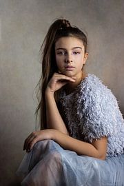 Mädchen in Flieder von Iris Kelly Kuntkes