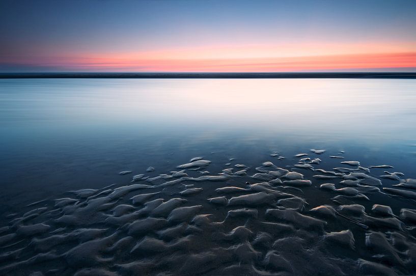 Het strand van Katwijk na Zonsondergang van Martijn van der Nat