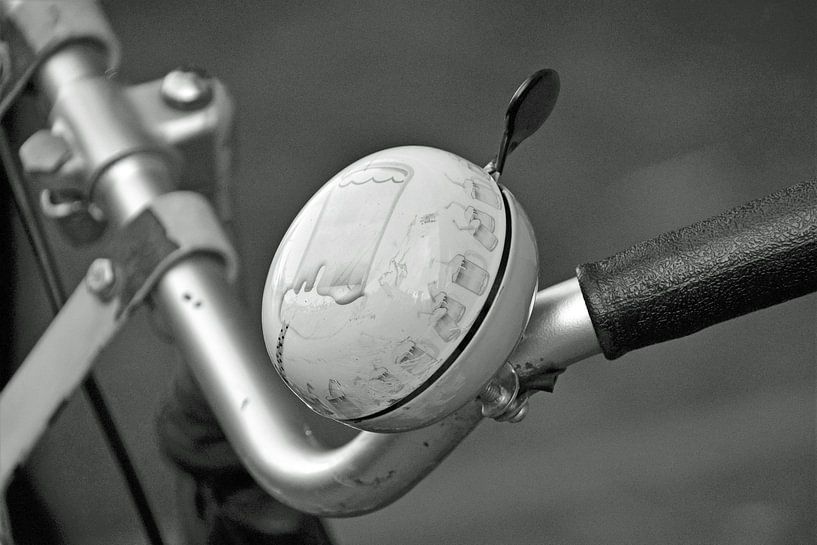 Bicycle bell by Fons Hayes