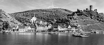 Panorama van Beilstein in zwart-wit.