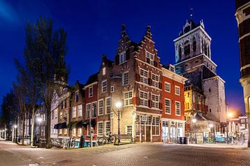 Delft. Voldersgracht. Avondopname.