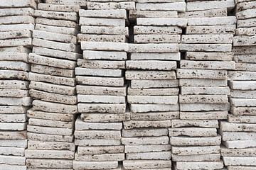 Stapel zout blokken voor de handel | Ethiopië van Photolovers reisfotografie