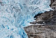 Gletsjer Briksdalsbreen Noorwegen van Margreet Frowijn thumbnail
