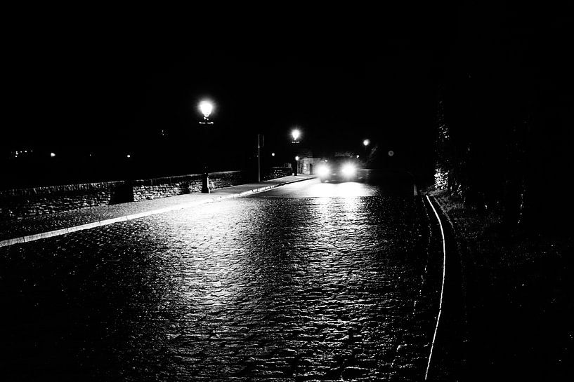 Vianden, Luxembourg par dark side of the mono