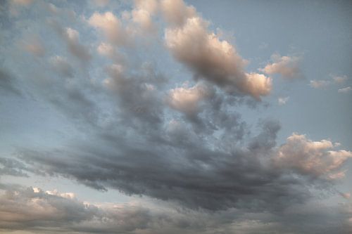 Ciel d'été en soirée