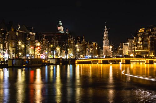 Amsterdam in de avond