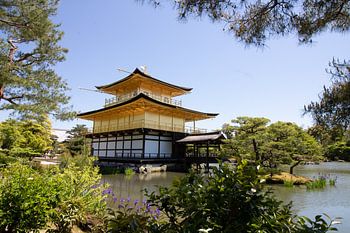 Der Goldene Tempel in Kyoto - Japan.