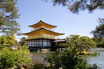 Der Goldene Tempel in Kyoto - Japan. von M. Beun