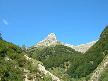 Bergwelten XLVIII – A majestic panoramic view of the peaks in the Valle di Livo