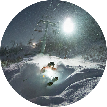 Nacht Skiën in Niseko Hokkaido Japan van Menno Boermans