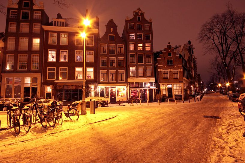 Besneeuwd Amsterdam Nederland bij nacht par Eye on You