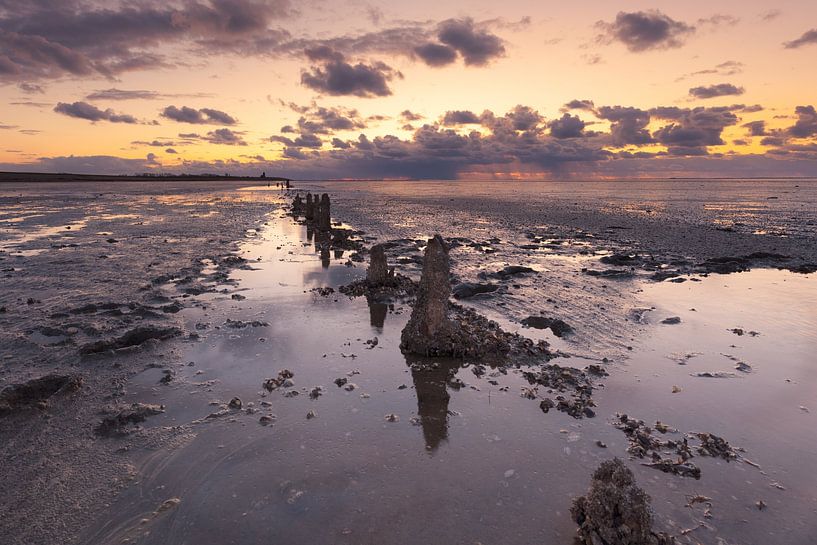 Die blaue Stunde mit Wolken am Wattenmeer von KB Design & Photography (Karen Brouwer)