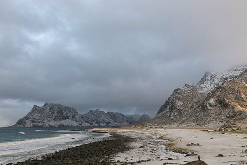 Uttakleiv strand op de Lofoten van Danielle Kramer