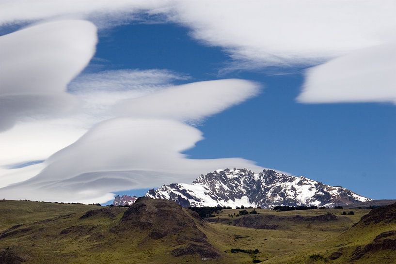 Wolken boven Los Glaciares van Gerard Burgstede