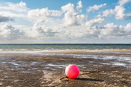 View from the island Föhr (Utersum) to the south of the island Sylt by Jürgen Neugebauer | createyour.photo