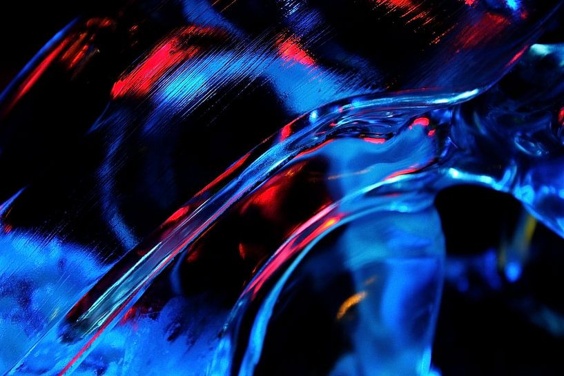 Abstract in Blauw Rood Turquoise en Zwart van Alice Berkien-van Mil