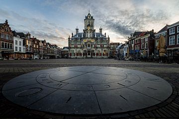 Markt Delft - Elck wandel in godts weghen van Henri van Avezaath