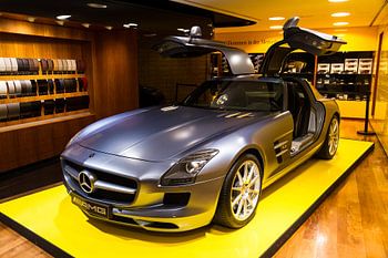Mercedes Benz SLS AMG