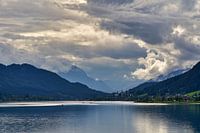Dramatischer Himmel über dem Weissensee
