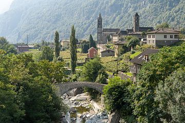 Dorf in der Südschweiz von Jeroen Kleiberg