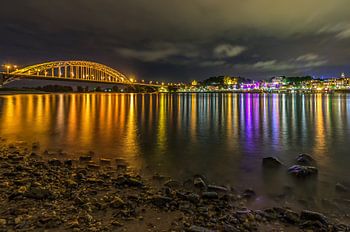 Waalbrug en Waalkade Nijmegen