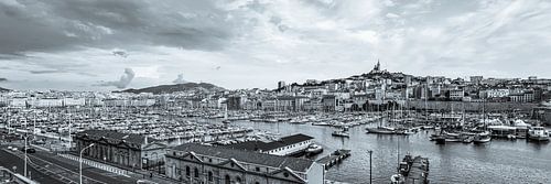 Panorama of the Old Port in Marseille – monochrome by Werner Dieterich