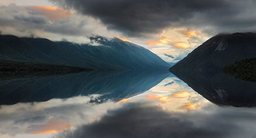 Sonnenuntergang am Lake Rotoiti, Nelson Lakes National Park, Neuseeland von Markus Lange