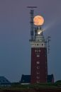 Vuurtoren met maan Helgoland van Erwin Stevens thumbnail