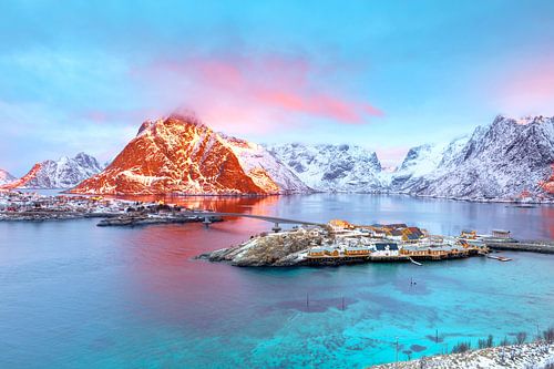 Sakrisoy au lever du soleil