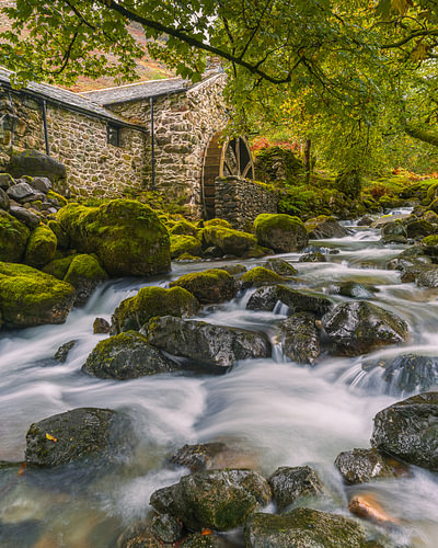 Die Wassermühle von Borrowdale im Lake District, Cumbria, England